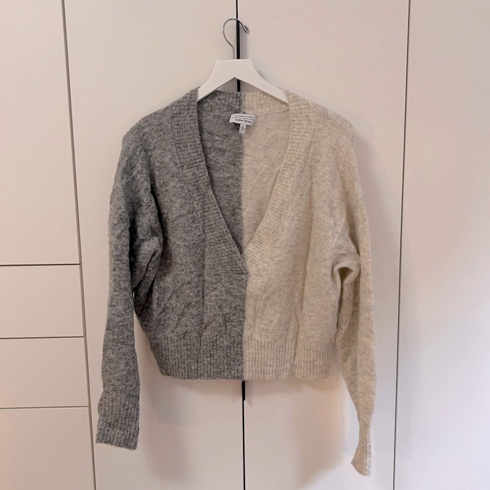 Knit Crop Sweater Size S & Other Stories